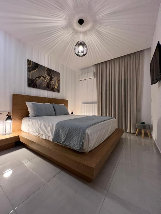 Modern Apartment Close To Airport With Gym And Bbq Heraklion  Bagian luar foto